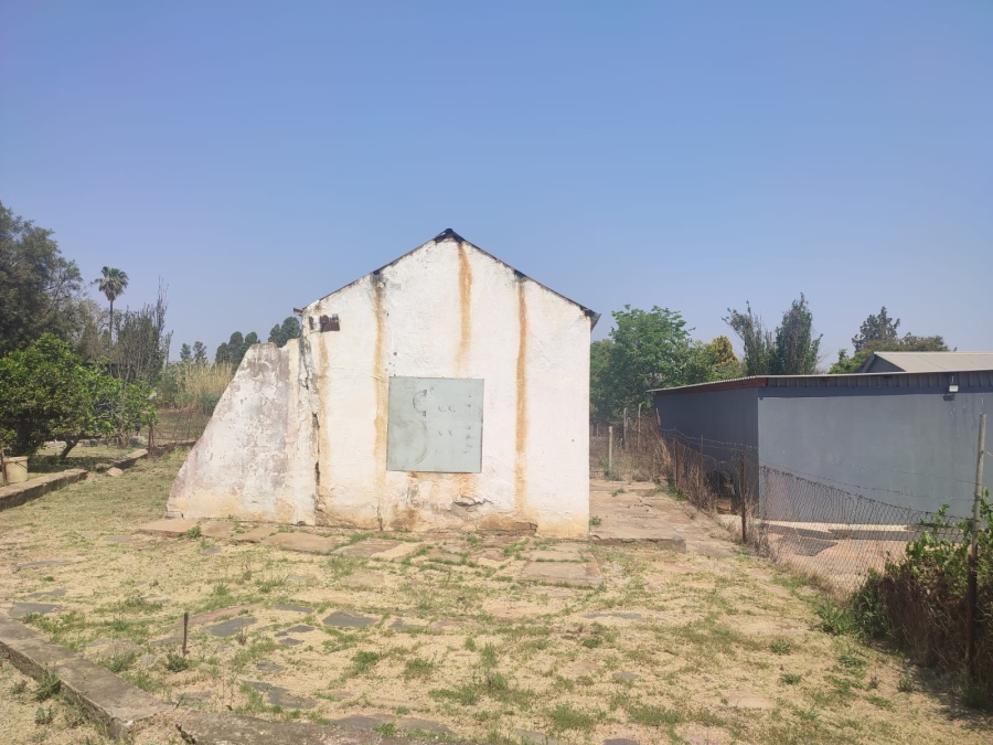 2 Bedroom Property for Sale in Swartruggens North West